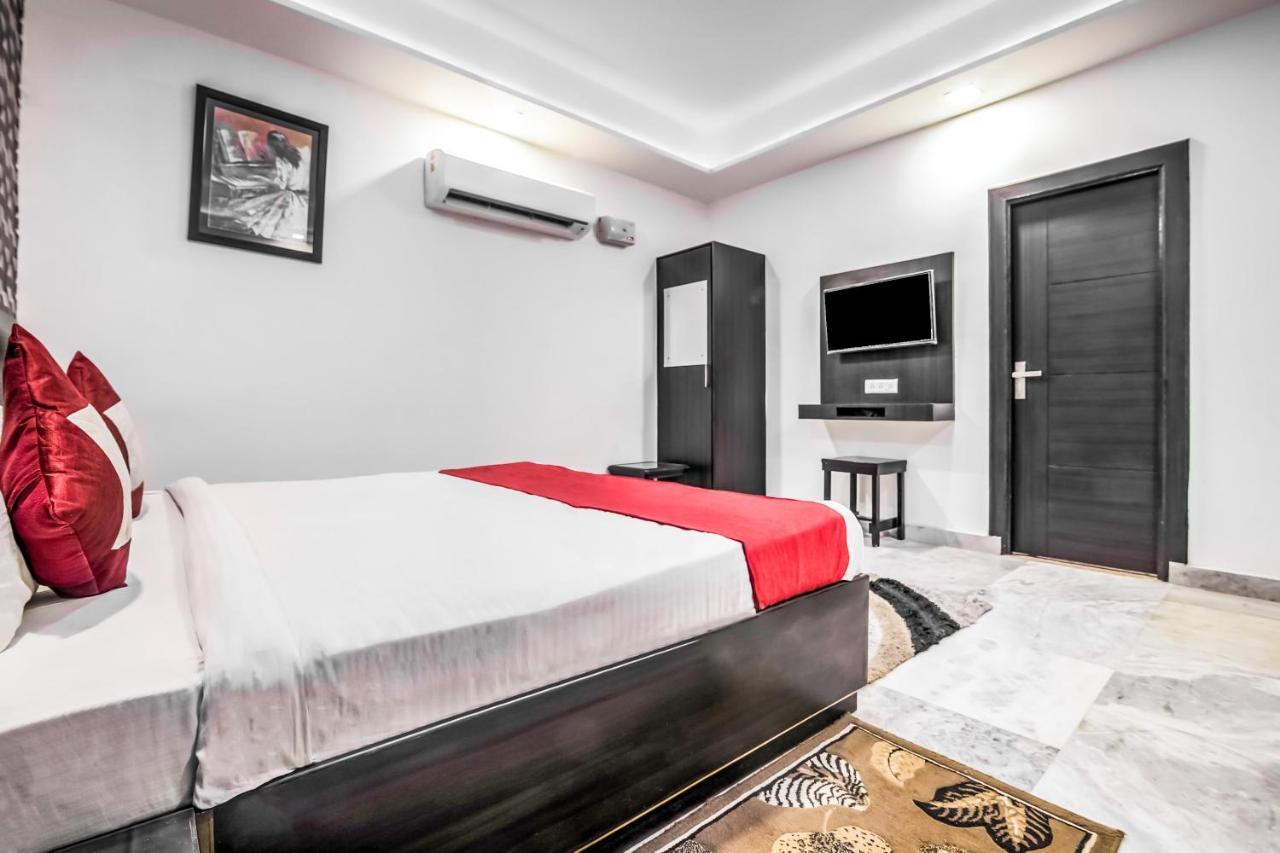 Oyo 8888 Riga Hs Deluxe Agra (Uttar Pradesh) Exterior foto